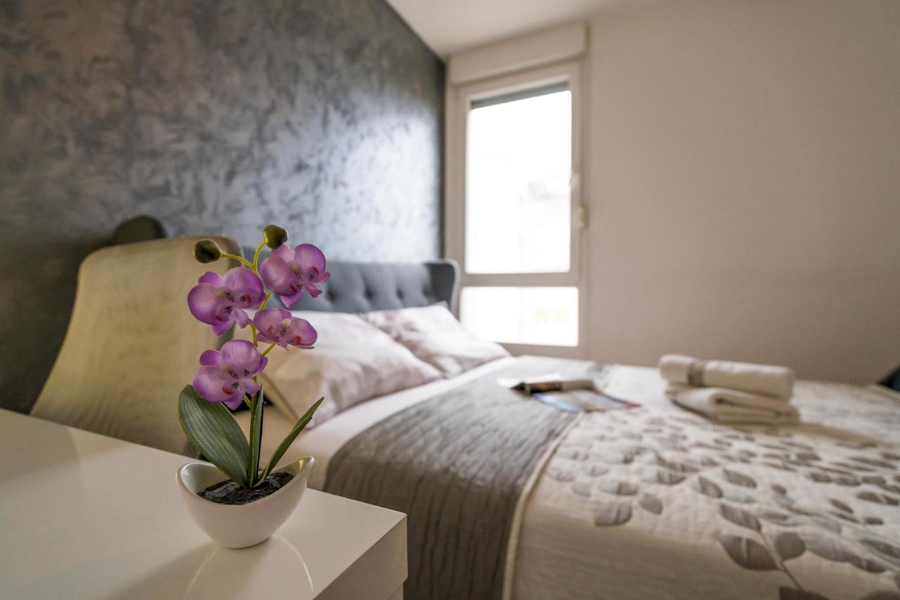 Luxury 1 Bedroom App Center&Balcony Free Parking سبليت المظهر الخارجي الصورة