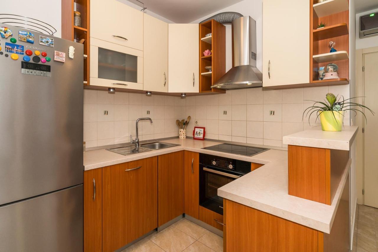 Luxury 1 Bedroom App Center&Balcony Free Parking سبليت المظهر الخارجي الصورة